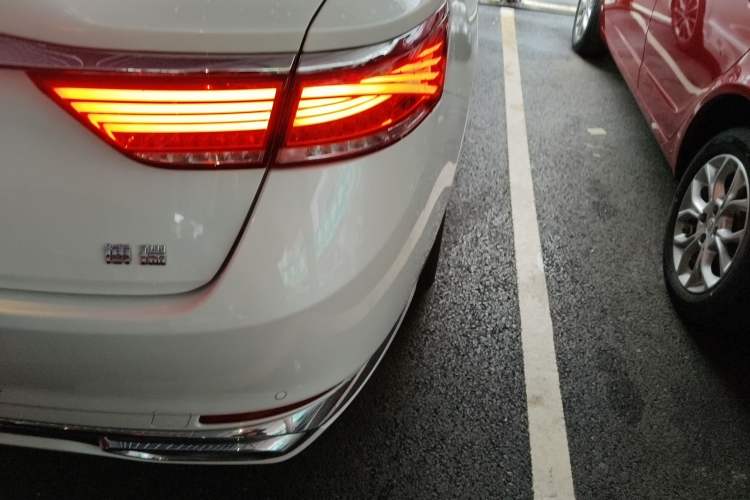 Used Geely Auto Emgrand GT 2021 1.8T Flagship Edition+ Right Rear Taillight