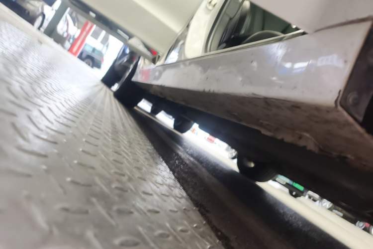 Used Geely Auto Emgrand GT 2021 1.8T Flagship Edition Right Side Sill