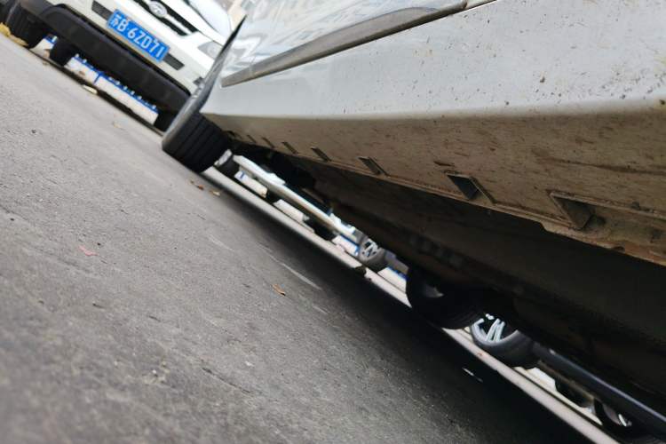 Used Geely Auto Emgrand GT 2021 1.8T Flagship Edition Right Side Sill