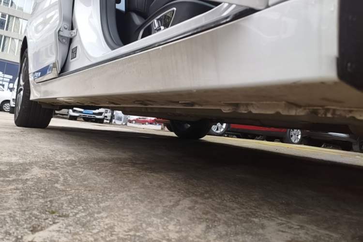 Used Geely Auto Emgrand GT 2021 1.8T Flagship Edition+ Right Side Sill