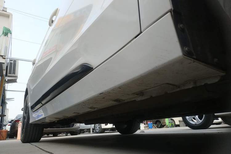 Used Geely Auto Emgrand GT 2021 1.8T Flagship Edition+ Right Side Sill