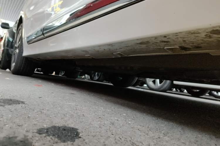 Used Geely Auto Emgrand GT 2021 1.8T Flagship Edition+ Right Side Sill