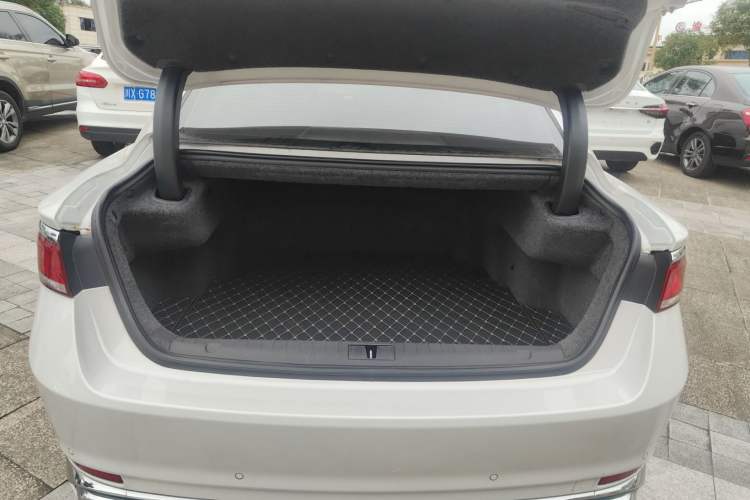 Used Geely Auto Emgrand GT 2021 1.8T Flagship Edition+ Trunk