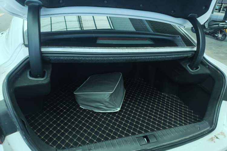 Used Geely Auto Emgrand GT 2021 1.8T Flagship Edition Trunk