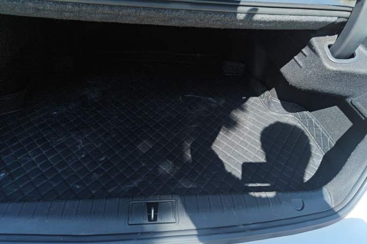 Used Geely Auto Emgrand GT 2021 1.8T Flagship Edition Trunk