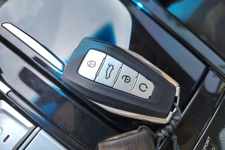 Used Geely Auto Emgrand GT 2021 1.8T Flagship Edition+ Vehicle Key