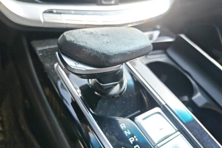 Used Geely Auto Emgrand GT New Energy 2018 1.5T PHEV Yaoxiang Edition Gear Lever