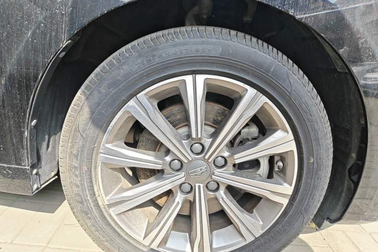 Used Geely Auto Emgrand GT New Energy 2018 1.5T PHEV Yaoxiang Edition Right Front Wheel Hub