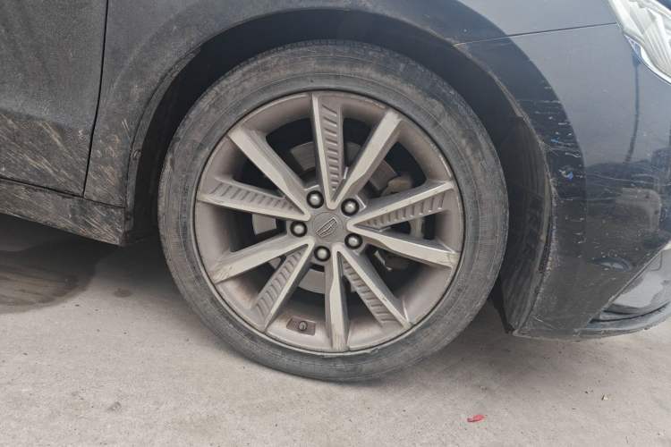 Used Geely Auto Emgrand GT New Energy 2018 1.5T PHEV Yao Ling Edition Right Front Wheel Hub