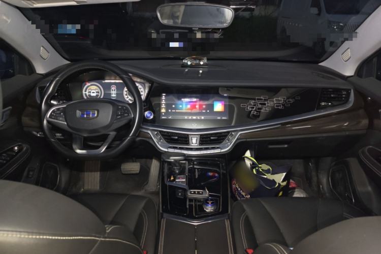 Used Geely Auto Emgrand GT New Energy 2018 1.5T PHEV Yaoxiang Edition Center Console