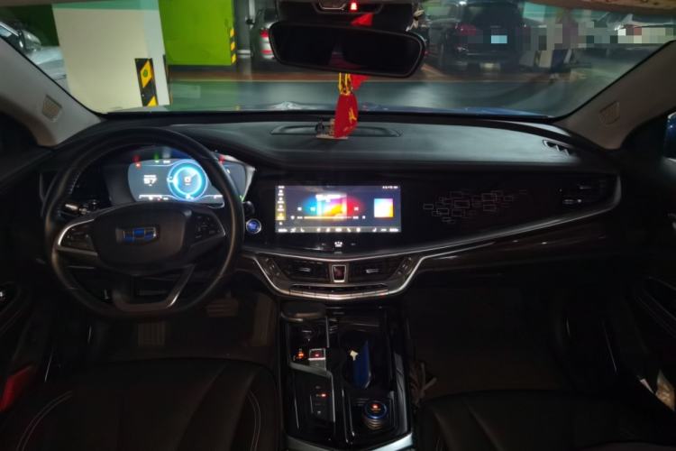Used Geely Auto Emgrand GT New Energy 2018 1.5T PHEV Yao Ling Edition Center Console