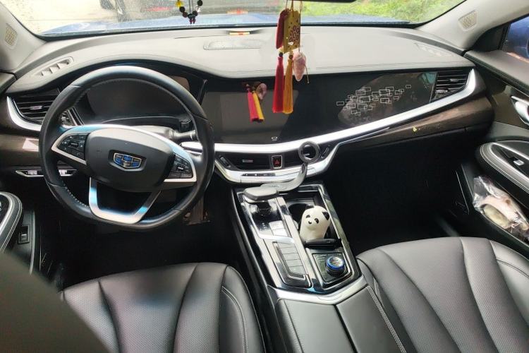 Used Geely Auto Emgrand GT New Energy 2018 1.5T PHEV Yao Ling Edition Center Console