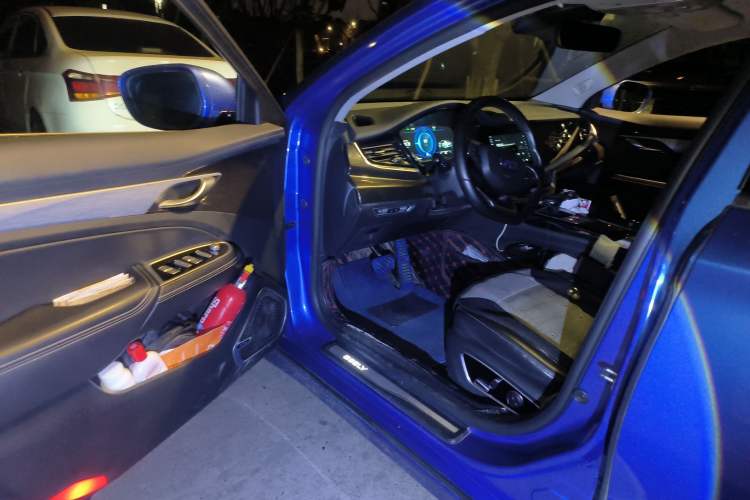 Used Geely Auto Emgrand GT New Energy 2018 1.5T PHEV Yao Ling Edition Driver Seat