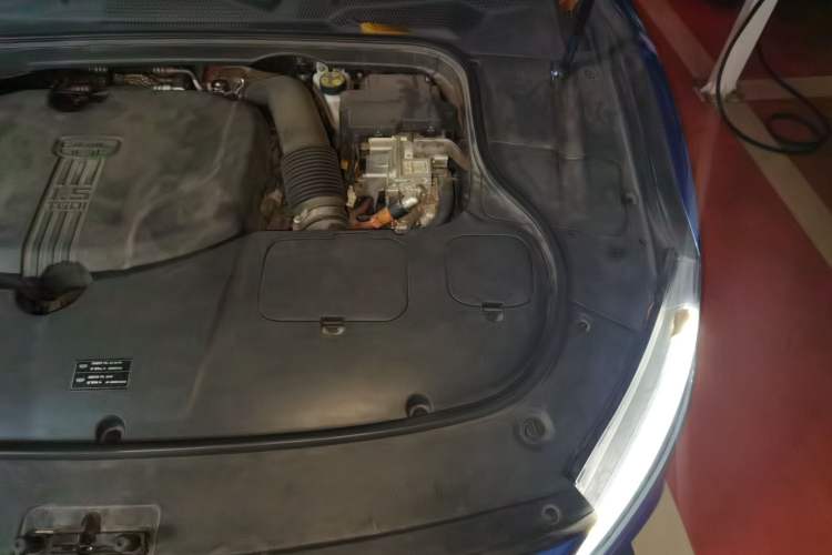 Used Geely Auto Emgrand GT New Energy 2018 1.5T PHEV Yao Ling Edition Engine Bay Left