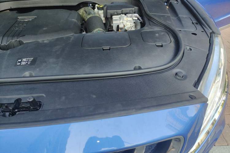Used Geely Auto Emgrand GT New Energy 2018 1.5T PHEV Yaoxiang Edition Engine Bay Left