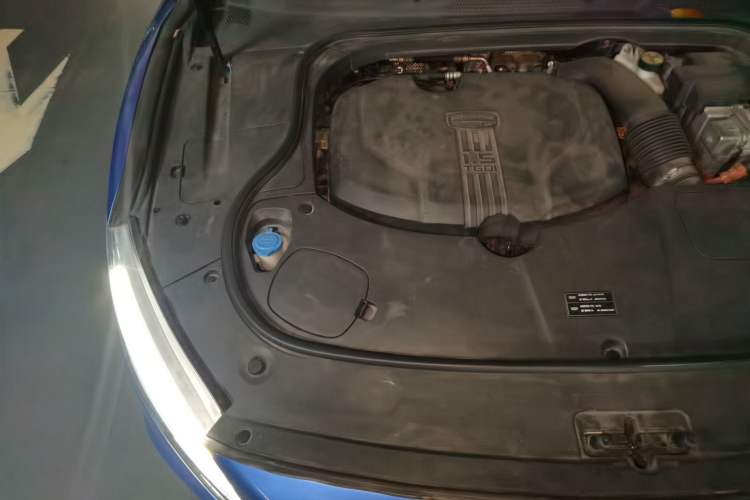 Used Geely Auto Emgrand GT New Energy 2018 1.5T PHEV Yao Ling Edition Engine Bay Right