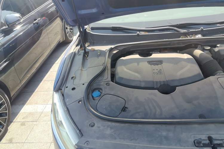 Used Geely Auto Emgrand GT New Energy 2018 1.5T PHEV Yao Ling Edition Engine Bay Right