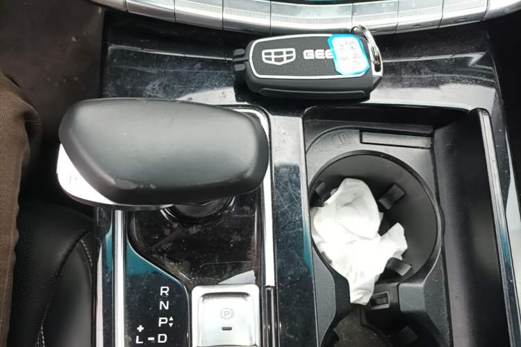 Used Geely Auto Emgrand GT New Energy 2018 1.5T PHEV Yaoyue Edition Gear Lever