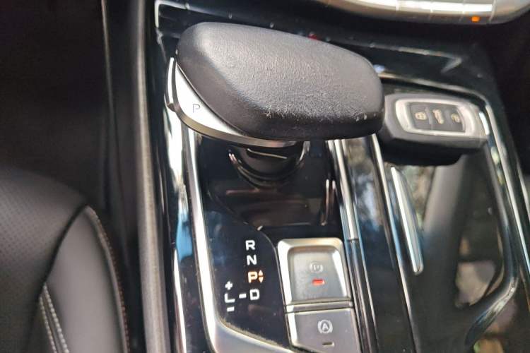 Used Geely Auto Emgrand GT New Energy 2018 1.5T PHEV Yao Ling Edition Gear Lever