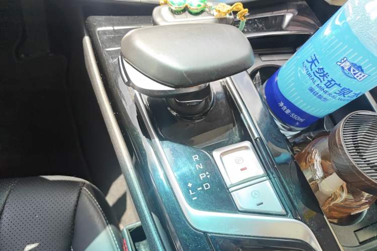Used Geely Auto Emgrand GT New Energy 2018 1.5T PHEV Yaoxiang Edition Gear Lever