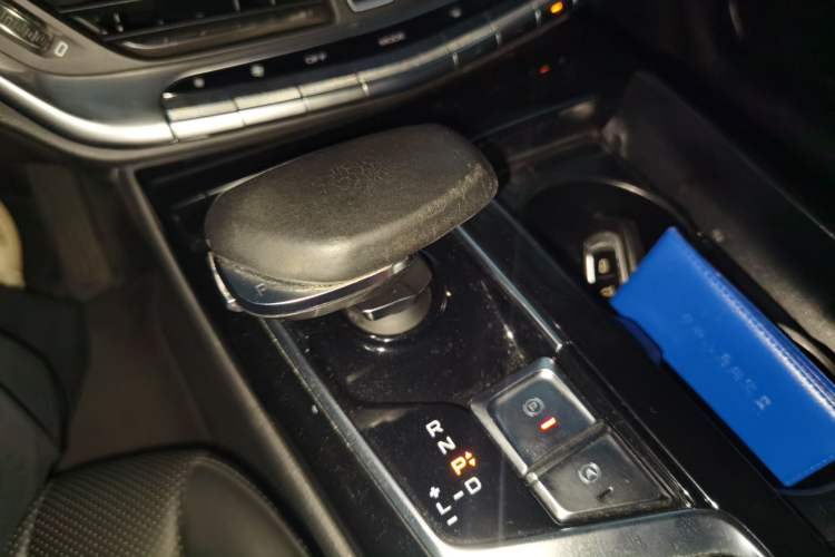 Used Geely Auto Emgrand GT New Energy 2018 1.5T PHEV Yao Ling Edition Gear Lever