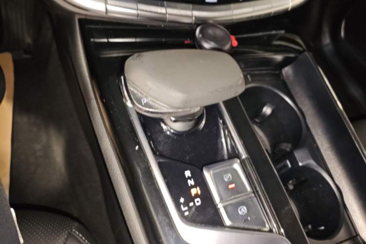 Used Geely Auto Emgrand GT New Energy 2018 1.5T PHEV Yao Ling Edition Gear Lever