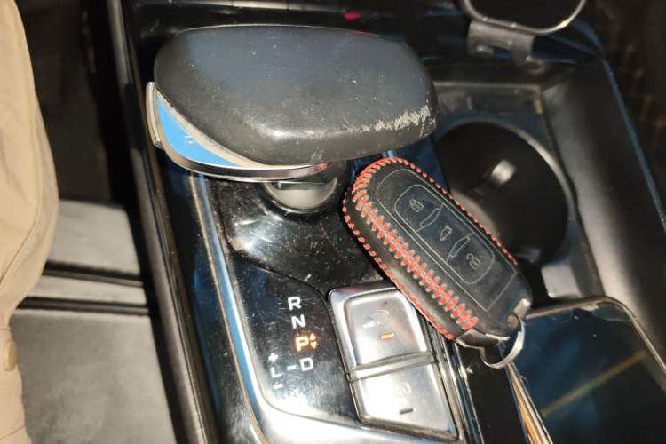 Used Geely Auto Emgrand GT New Energy 2018 1.5T PHEV Yao Ling Edition Gear Lever