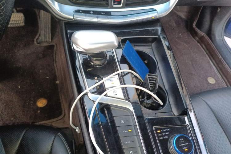 Used Geely Auto Emgrand GT New Energy 2018 1.5T PHEV Yao Ling Edition Gear Lever