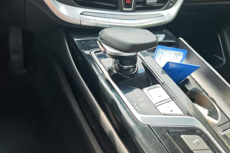 Used Geely Auto Emgrand GT New Energy 2018 1.5T PHEV Yaoxiang Edition Gear Lever