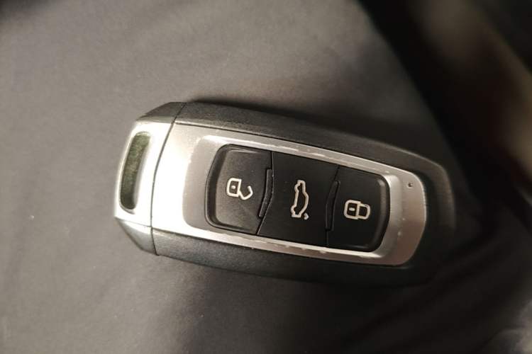 Used Geely Auto Emgrand GT New Energy 2018 1.5T PHEV Yao Ling Edition Interior 1