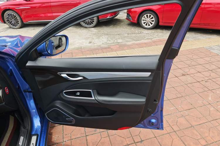 Used Geely Auto Emgrand GT New Energy 2018 1.5T PHEV Yaoyue Edition Interior 5