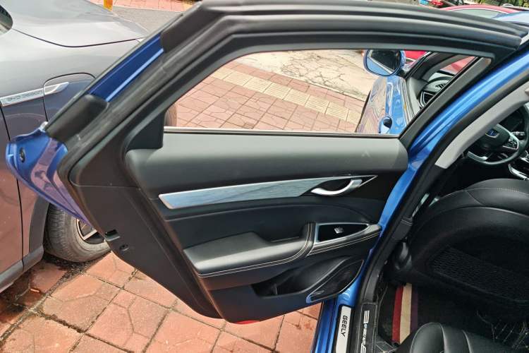 Used Geely Auto Emgrand GT New Energy 2018 1.5T PHEV Yaoyue Edition Interior 8