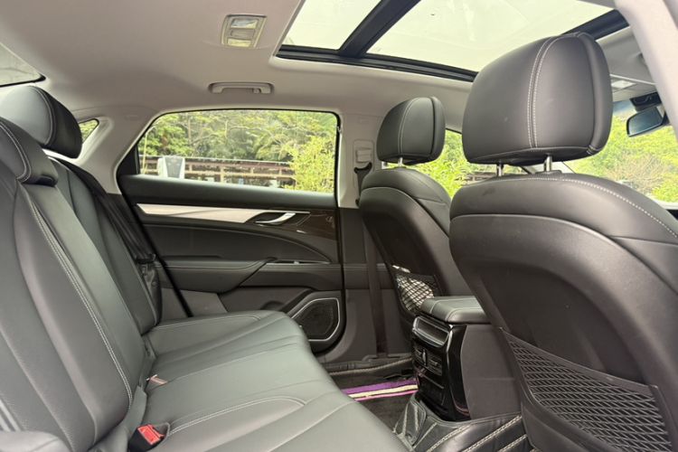 Used Geely Auto Emgrand GT New Energy 2018 1.5T PHEV Yao Ling Edition Interior 9