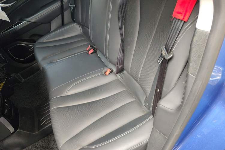 Used Geely Auto Emgrand GT New Energy 2018 1.5T PHEV Yaoxiang Edition Left Rear Seat