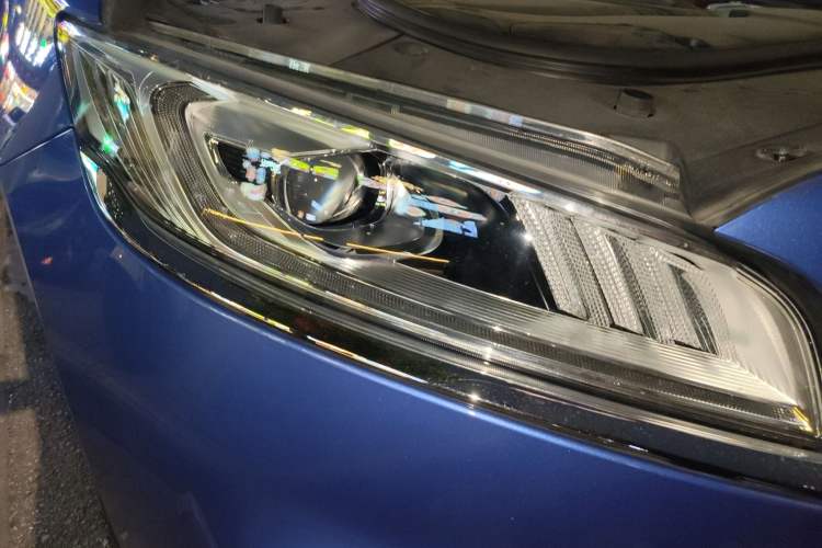 Used Geely Auto Emgrand GT New Energy 2018 1.5T PHEV Yaoxiang Edition Right Front Headlight