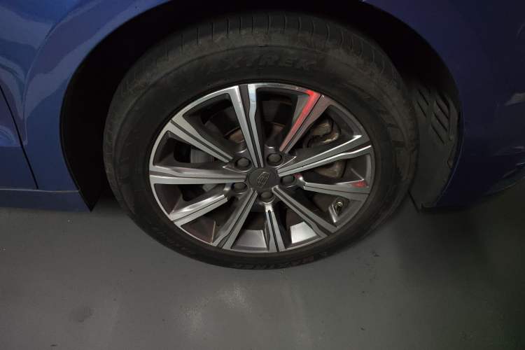 Used Geely Auto Emgrand GT New Energy 2018 1.5T PHEV Yaoxiang Edition Right Front Wheel Hub