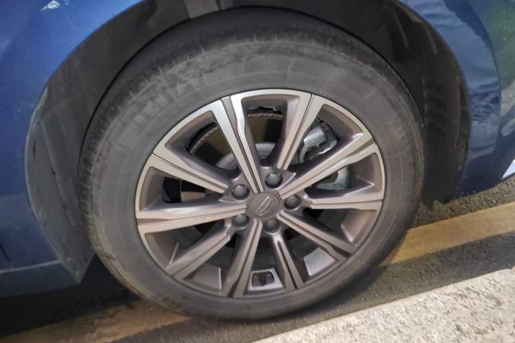 Used Geely Auto Emgrand GT New Energy 2018 1.5T PHEV Yaoyue Edition Right Front Wheel Hub