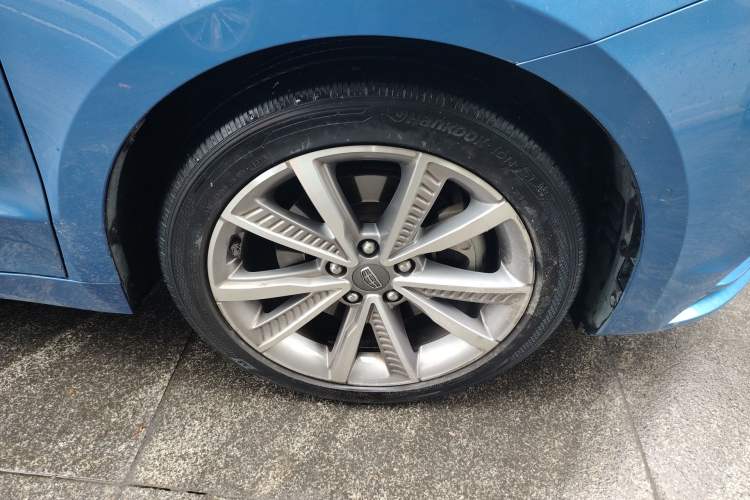 Used Geely Auto Emgrand GT New Energy 2018 1.5T PHEV Yao Ling Edition Right Front Wheel Hub