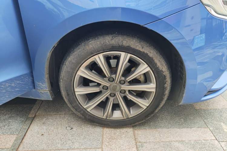 Used Geely Auto Emgrand GT New Energy 2018 1.5T PHEV Yaoxiang Edition Right Front Wheel Hub