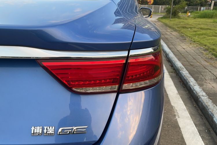 Used Geely Auto Emgrand GT New Energy 2018 1.5T PHEV Yaoyue Edition Right Rear Taillight