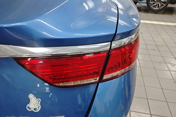 Used Geely Auto Emgrand GT New Energy 2018 1.5T PHEV Yao Ling Edition Right Rear Taillight