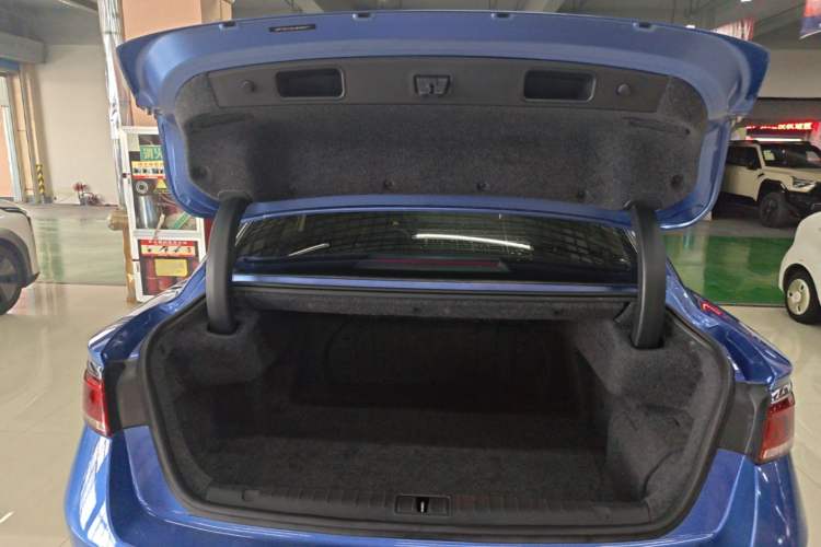 Used Geely Auto Emgrand GT New Energy 2018 1.5T PHEV Yao Ling Edition Trunk