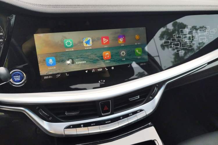 Used Geely Auto Emgrand GT New Energy 2018 1.5T PHEV Yao Ling Edition Audio And AC Panel