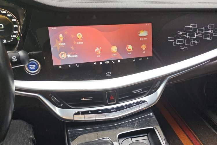Used Geely Auto Emgrand GT New Energy 2018 1.5T PHEV Yao Ling Edition Audio And AC Panel