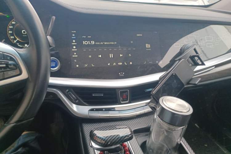 Used Geely Auto Emgrand GT New Energy 2018 1.5T PHEV Yao Ling Edition Audio And AC Panel