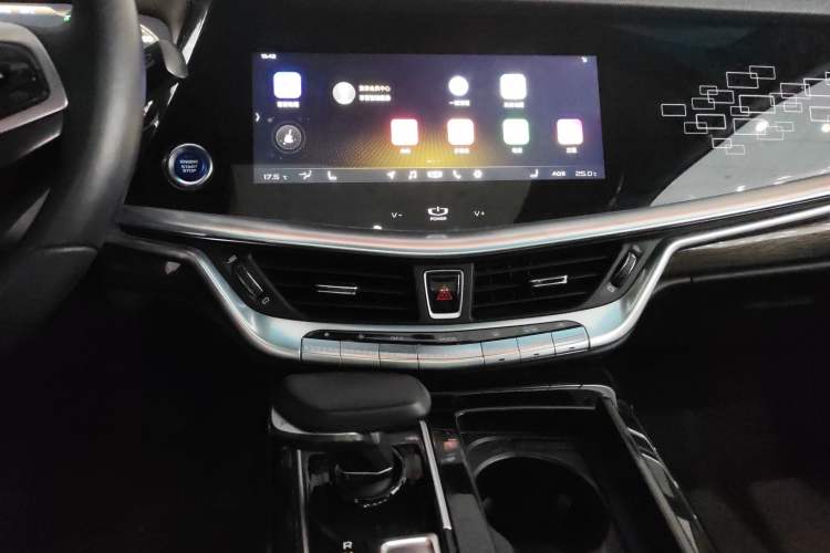 Used Geely Auto Emgrand GT New Energy 2018 1.5T PHEV Yao Ling Edition Audio And AC Panel