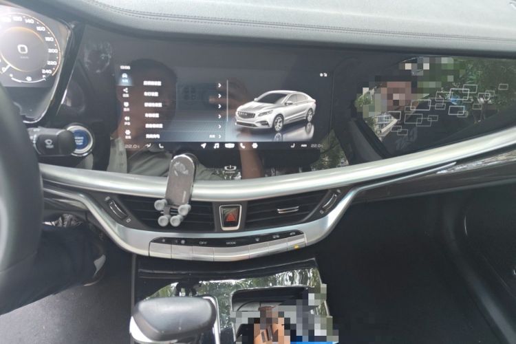 Used Geely Auto Emgrand GT New Energy 2018 1.5T PHEV Yao Ling Edition Audio And AC Panel