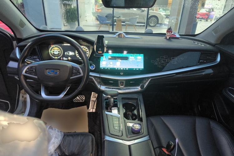 Used Geely Auto Emgrand GT New Energy 2018 1.5T PHEV Yao Ling Edition Center Console