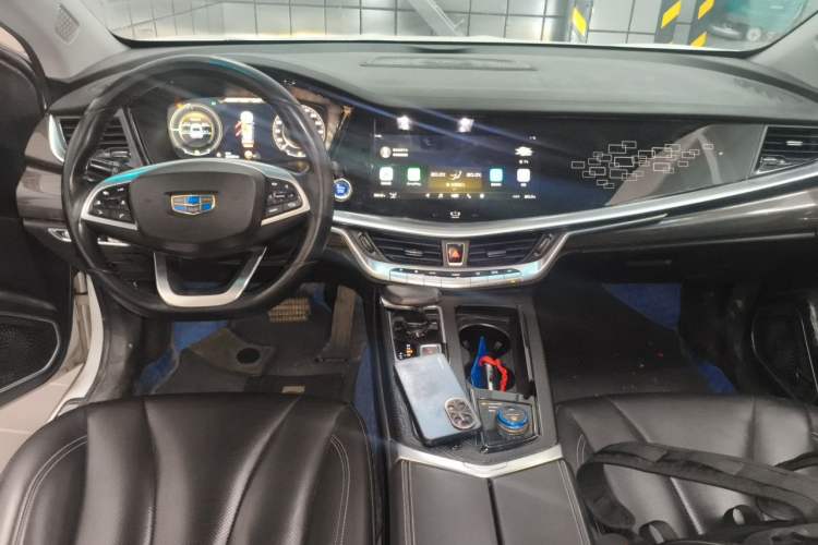 Used Geely Auto Emgrand GT New Energy 2018 1.5T PHEV Yaoxiang Edition Center Console