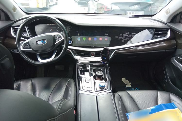 Used Geely Auto Emgrand GT New Energy 2018 1.5T PHEV Yaoxiang Edition Center Console